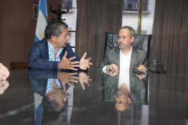 Foto noticia SST - Gerardo Martinez Secretario General de UOCRA firmó un acuerdo con el SEDRONAR