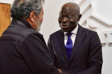 Foto noticia Internacional - GERARDO MARTINEZ Y GILBERT HOUNGBO (DIRECTOR GENERAL DE LA OIT) ANALIZARON LAS POL&Iacute;TICAS DEL GOBIERNO ARGENTINO QUE ELIMINAN DERECHOS LABORALES Y ATENTAN CONTRA JUBILADOS, DISCAPACITADOS, LA EDUCACI&Oacute;N Y LA SALUD