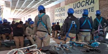 Foto noticia UOCRA - Capacitaciones sobre medidas de seguridad para trabajos en altura para trabajadores y delegados