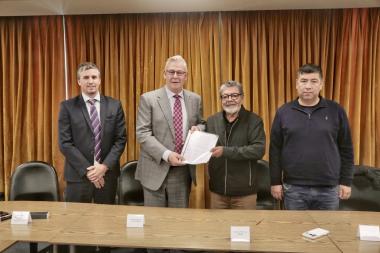 Foto noticia UOCRA - ACUERDO DE CONDICIONES LABORALES ENTRE LA UOCRA Y LA EMPRESA MINERA VICU&Ntilde;A ARGENTINA S.A.