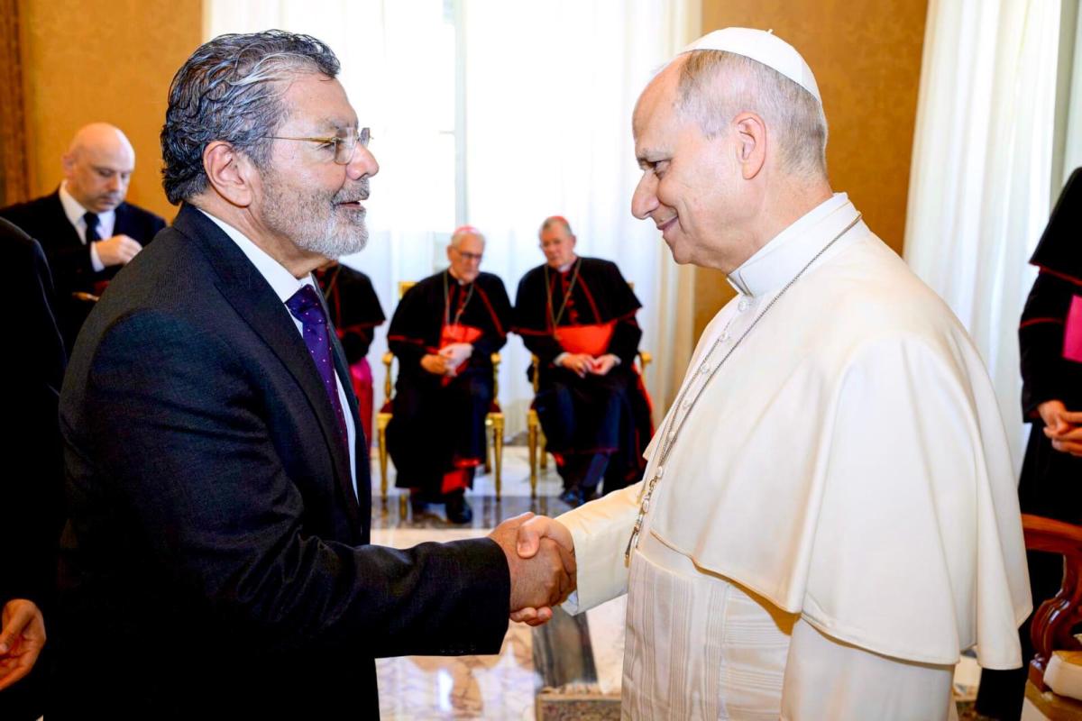 GERARDO MART&Iacute;NEZ FUE RECIBIDO POR EL PAPA LE&Oacute;N XIV