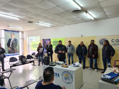 Foto noticia SST - ACTIVIDADES DE FORMACIÓN CONJUNTAS ENTRE EL DEPARTAMENTO DE SST - UOCRA, LA SECCIONAL DE UOCRA SAN JUSTO Y PROVINCIA ART