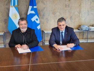 Foto noticia UOCRA - ACUERDOS ENTRE LA UOCRA Y SU FUNDACIÓN CON YPF