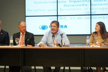 Foto noticia UOCRA - Conversatorio Tripartito sobre los Objetivos de Desarrollo Sostenible: Desafíos para fortalecer el diálogo social en la Agenda 2030. 