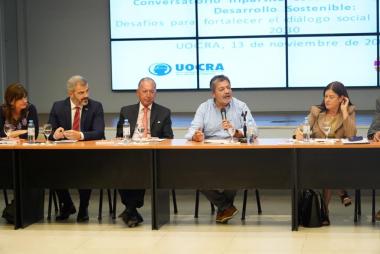 Foto noticia UOCRA - Conversatorio Tripartito sobre los Objetivos de Desarrollo Sostenible: Desafíos para fortalecer el diálogo social en la Agenda 2030. 