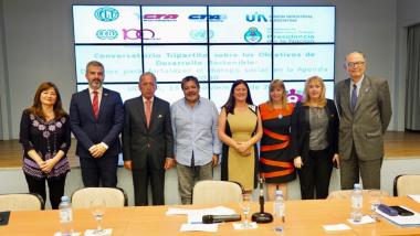 Foto noticia UOCRA - Conversatorio Tripartito sobre los Objetivos de Desarrollo Sostenible: Desafíos para fortalecer el diálogo social en la Agenda 2030. 