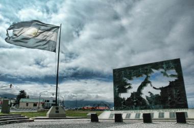 Foto noticia UOCRA - Día de los Veteranos y los Caídos en la Guerra de Malvinas 