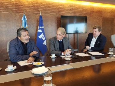 Foto noticia UOCRA - FIRMA DE ACUERDO ENTRE LA FUNDACIÓN UOCRA E YPF