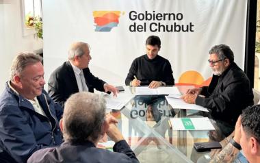Foto noticia UOCRA - Firma de convenio entre la UOCRA y la Provincia de Chubut