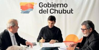 Foto noticia UOCRA - Firma de convenio entre la UOCRA y la Provincia de Chubut