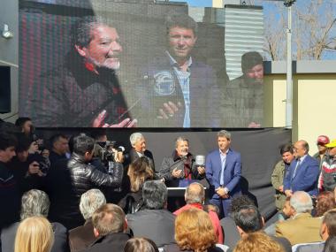 Foto noticia UOCRA - GERARDO MARTINEZ, JUNTO AL GOBERNADOR SERGIO UÑAC, INAUGURÓ UN NUEVO CENTRO DE FORMACIÓN PROFESIONAL DE LA UOCRA EN SAN JUAN