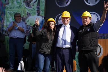 Foto noticia UOCRA - GERARDO MARTINEZ JUNTO AL PRESIDENTE DE LA NACIÓN ALBERTO FERNÁNDEZ