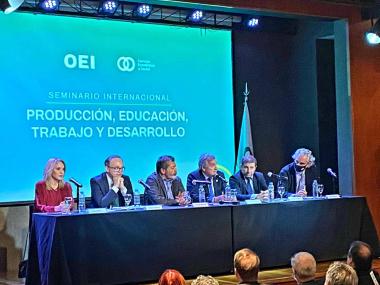 Foto noticia Internacional - GERARDO MARTÍNEZ PARTICIPÓ DE SEMINARIO INTERNACIONAL SOBRE PRODUCCIÓN, EDUCACIÓN, TRABAJO y DESARROLLO.