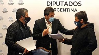 Foto noticia UOCRA - Gerardo Martínez presentó en el Congreso de la Nación el Plan de Desarrollo Humano Integral