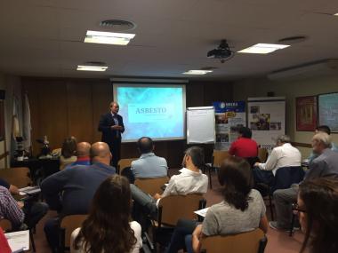 Foto noticia SST - Programa de formación para la gestión de materiales con asbesto/amianto en la industria de la construcción
