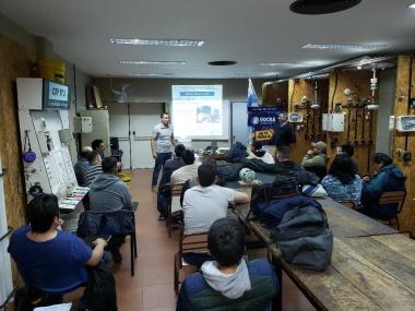 Foto noticia UOCRA - Programa Nacional de Formación en salud y seguridad - En el CFP N 3
