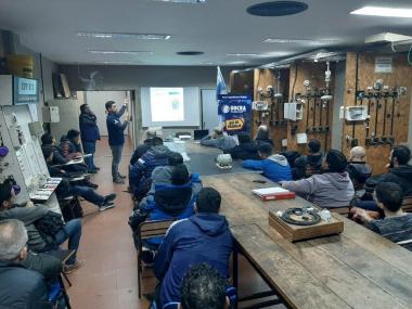 Foto noticia UOCRA - Programa Nacional de Formación en salud y seguridad - En el CFP N 3