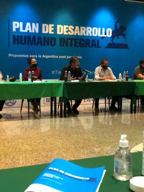 Foto noticia UOCRA - SINDICATOS Y MOVIMIENTOS SOCIALES AVANZAN EN UNA PROPUESTA CONCERTADA PARA IMPULSAR LA RECONSTRUCCIÓN DE LA ARGENTINA EN LA POSTPANDEMIA